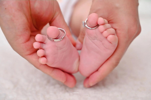 内江怀孕肚子一边高一边低
